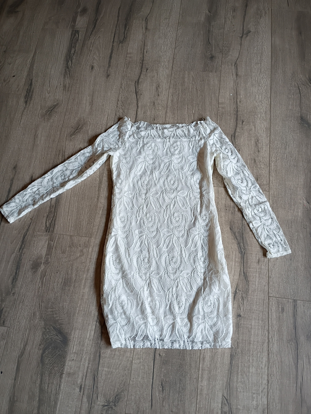 White Lace Off-Shoulder Long Sleeve Dress